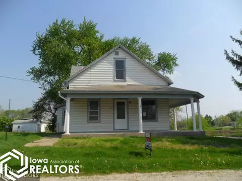 401 Kilbourn Ave, Denmark, IA 52624 photo 1