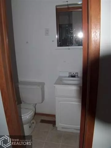 3655 42 St, Eldon, IA 52554 photo 6