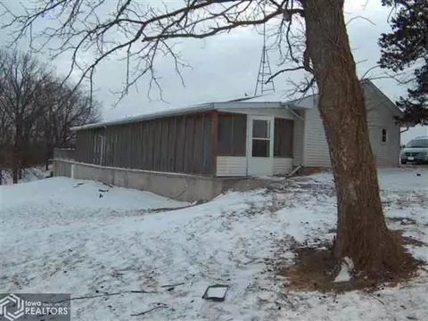 3655 42 St, Eldon, IA 52554 photo 2
