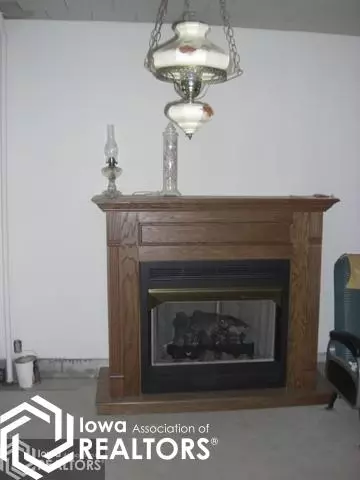 804 W Elm, Eldon, IA 52554 photo 4