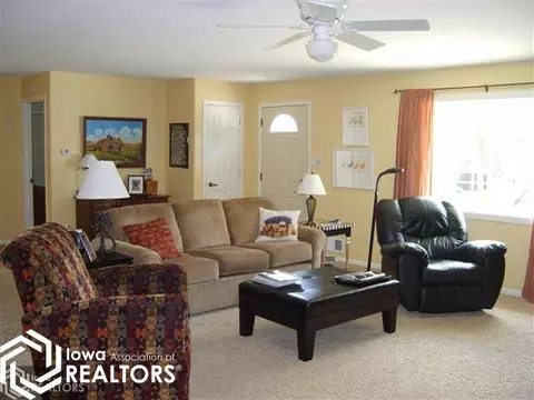 406 9th, Eldon, IA 52554 photo 3