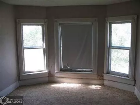 210 E Main, Pulaski, IA 52584 photo 5