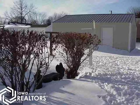 206 S Kd Ave, Eldon, IA 52554 photo 8
