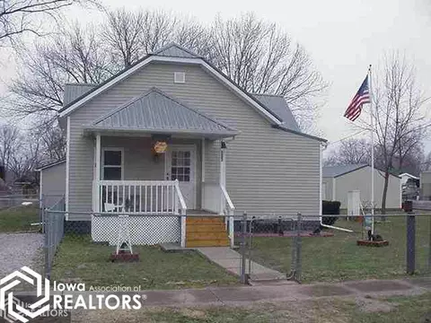 206 S Kd Ave, Eldon, IA 52554 photo 1