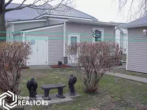 206 S Kd Ave, Eldon, IA 52554 photo 9