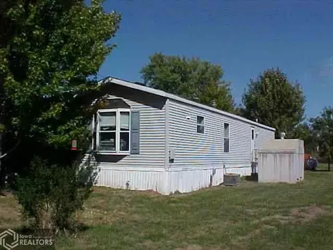250 Burton, Eldon, IA 52554 photo 1