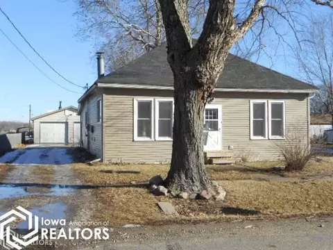 402 Des Moines St, Eldon, IA 52554 photo 1