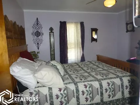 207 E Locust, Gladstone, IL 61437 photo 9