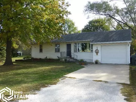 207 E Locust, Gladstone, IL 61437 photo 1