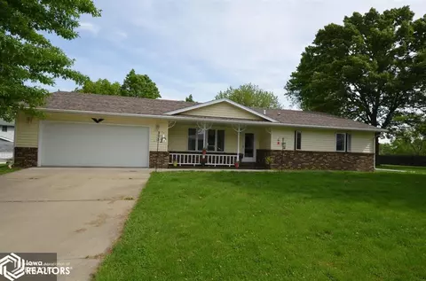1205 E Grant St, Centerville, IA 52544 photo 1