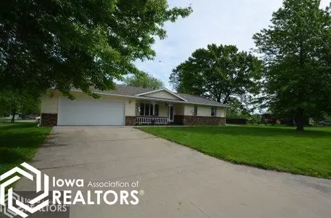 1205 E Grant St, Centerville, IA 52544 photo 2