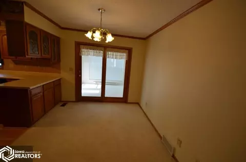 1205 E Grant St, Centerville, IA 52544 photo 7