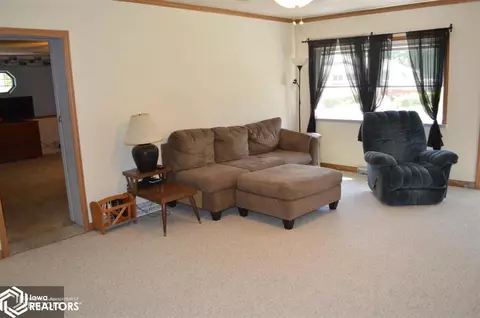 303 E Grant St, Centerville, IA 52544 photo 13