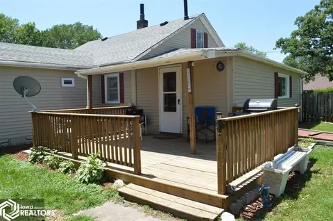 303 E Grant St, Centerville, IA 52544 photo 3