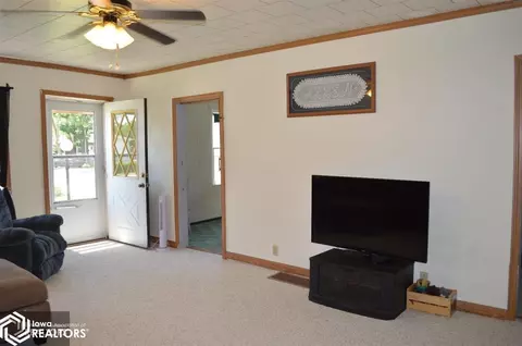 303 E Grant St, Centerville, IA 52544 photo 10