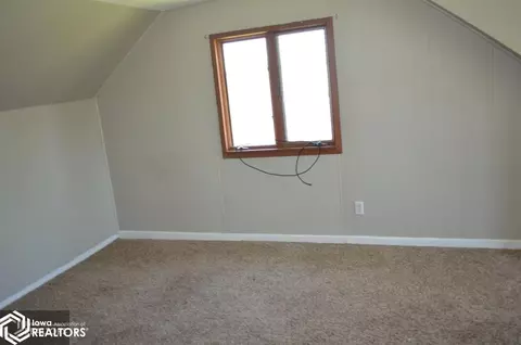 602 E State St, Centerville, IA 52544 photo 12