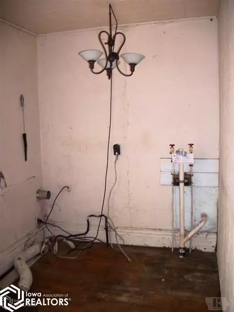801 Walnut, Eldon, IA 52554 photo 9