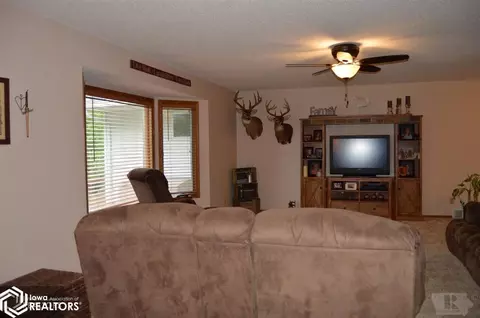 1315 Grant St, Centerville, IA 52544 photo 9