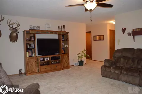 1315 Grant St, Centerville, IA 52544 photo 11