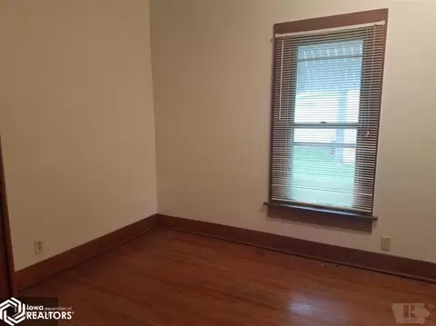 412 Des Moines, Eldon, IA 52554 photo 8