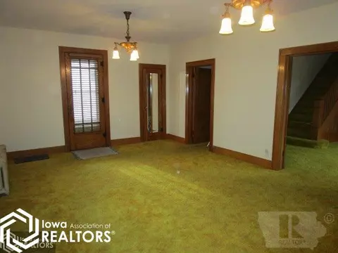 806 W Elm, Eldon, IA 52554 photo 6