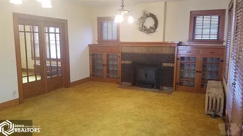 806 W Elm, Eldon, IA 52554 photo 5