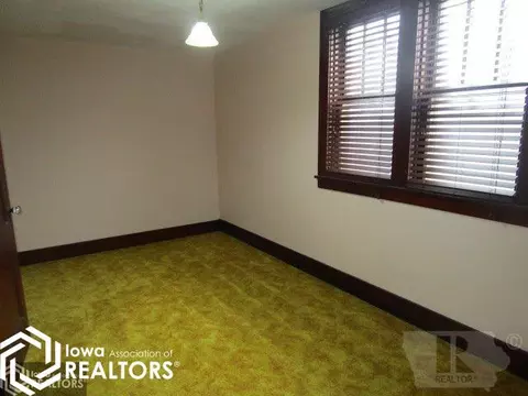 806 W Elm, Eldon, IA 52554 photo 26