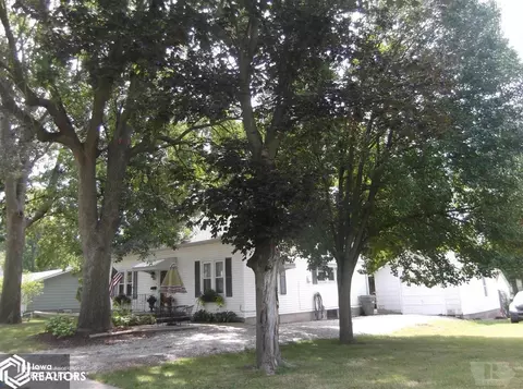 1830 Oak St, Hamilton, IL 62341 photo 4