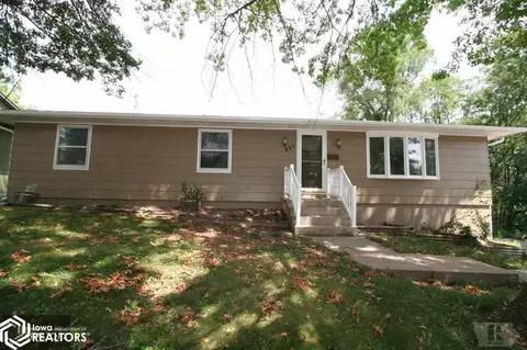 427 E Washington, Centerville, IA 52544 photo 1