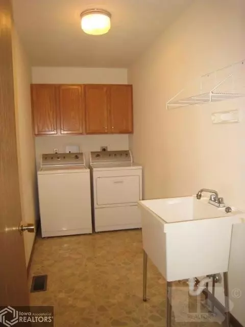 79 N 5th St, Hamilton, IL 62341 photo 13
