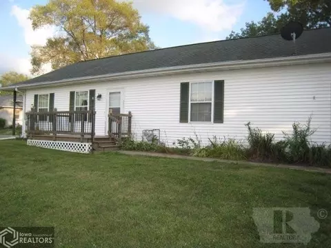 79 N 5th St, Hamilton, IL 62341 photo 2