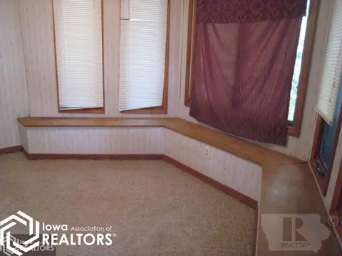 191 N 18th St, Hamilton, IL 62341 photo 3