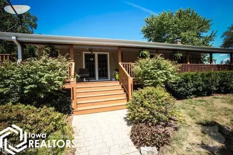 10381 Acorn Ave, Eldon, IA 52554 photo 1