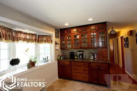 10381 Acorn Ave, Eldon, IA 52554 photo 5