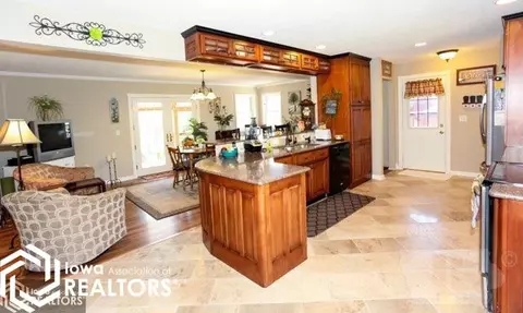 10381 Acorn Ave, Eldon, IA 52554 photo 9