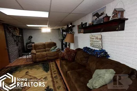 10381 Acorn Ave, Eldon, IA 52554 photo 19