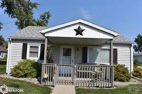 111 E Merion, Centerville, IA 52544 photo 3