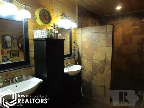 4102 Wapello Jefferson, Eldon, IA 52554 photo 19