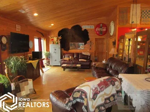 4102 Wapello Jefferson, Eldon, IA 52554 photo 5