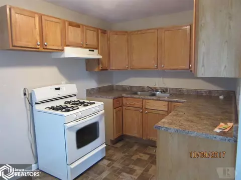 410 Water, Eldon, IA 52554 photo 2