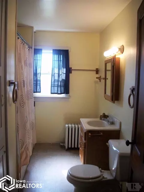 610 W Walnut, Eldon, IA 52554 photo 16
