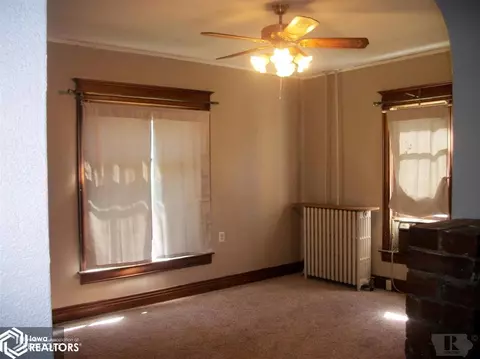610 W Walnut, Eldon, IA 52554 photo 5