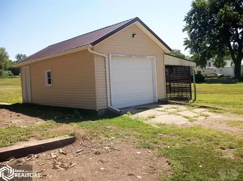 610 W Walnut, Eldon, IA 52554 photo 2