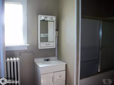 610 W Walnut, Eldon, IA 52554 photo 11