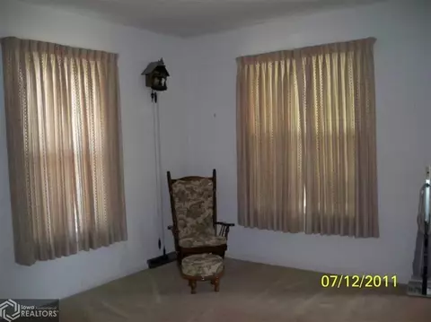 300 E Terry, Centerville, IA 52544 photo 6