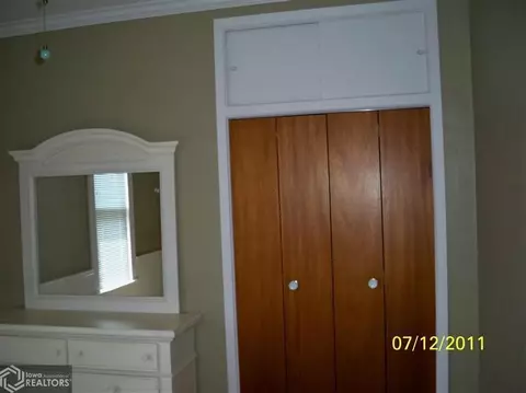 300 E Terry, Centerville, IA 52544 photo 5