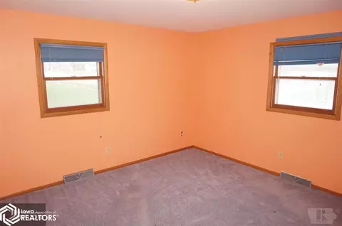 404 19th, Carroll, IA 51401 photo 10
