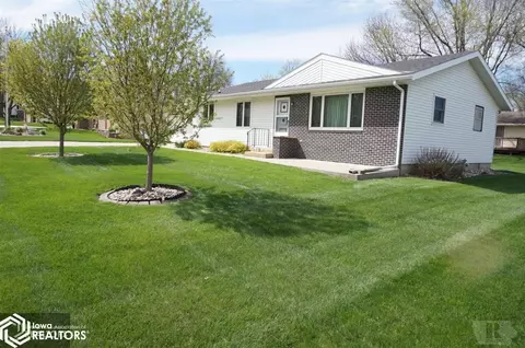 404 19th, Carroll, IA 51401 photo 3