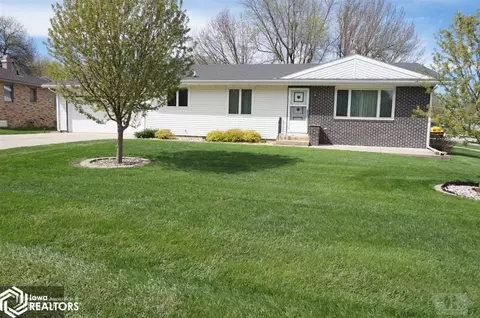 404 19th, Carroll, IA 51401 photo 2