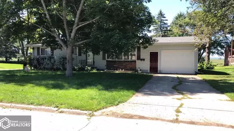 524 Dewey St, Odebolt, IA 51458 photo 1